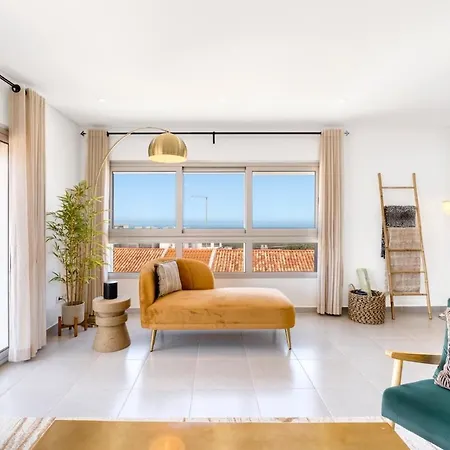 Boutique Living - Rooftop Pool & Sea Views Apartamento
