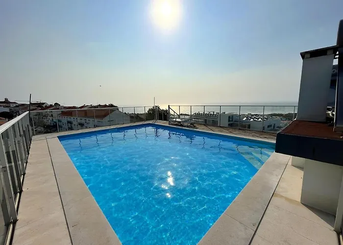 Boutique Living - Rooftop Pool & Sea Views 아파트 나자레
