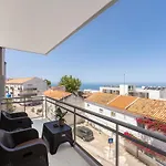 Boutique Living - Rooftop Pool & Sea Views Daire *