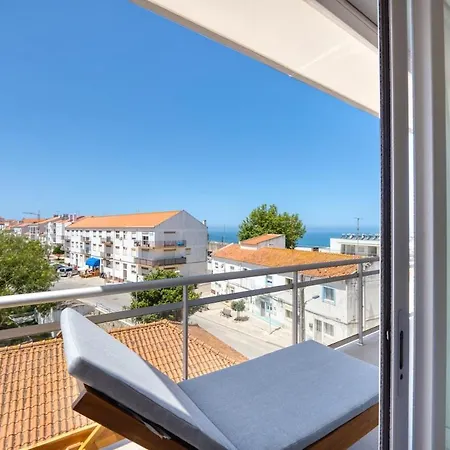 Boutique Living - Rooftop Pool & Sea Views * Назаре