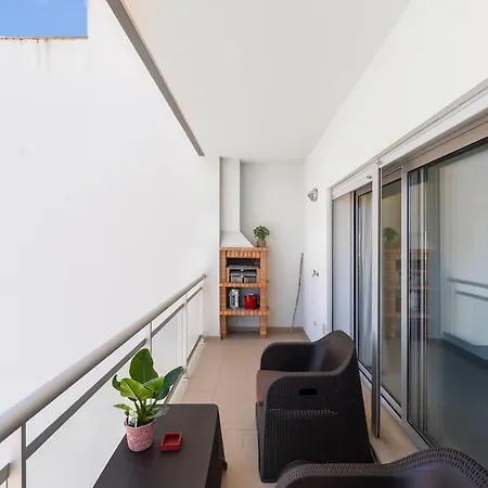 Boutique Living - Rooftop Pool & Sea Views ナザレ