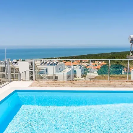 Boutique Living - Rooftop Pool & Sea Views アパート ナザレ