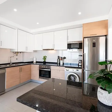 アパート Boutique Living - Rooftop Pool & Sea Views *