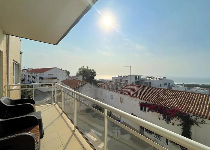 Boutique Living - Rooftop Pool & Sea Views Nazare