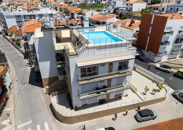 Boutique Living - Rooftop Pool & Sea Views